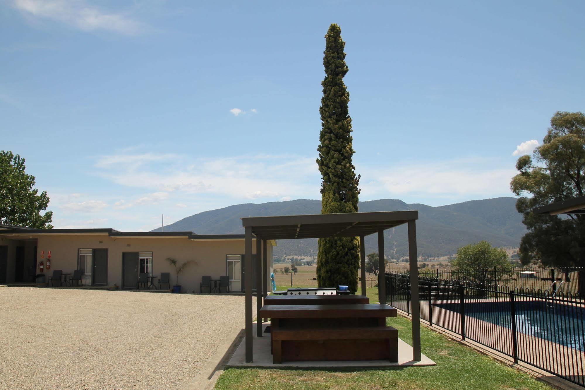 Mountain View Motel Corryong Exterior foto